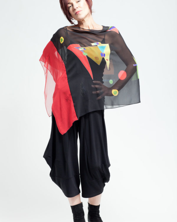 Asymmetrical poncho Red and Black